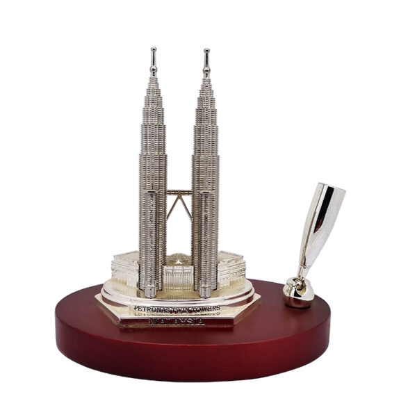 World-famous-landmark-Malaysia-Petronas-Twin-Towers-exquisite-tourist-souvenir-3D-miniature-building-model-4